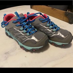 Merrell Hiking Shoes waterproof Girls gray 1.5